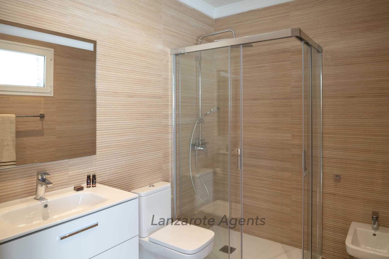 4 soverom Villa til salgs i Playa Blanca med svømmebasseng - € 1 690 000 (Ref: 6618457)