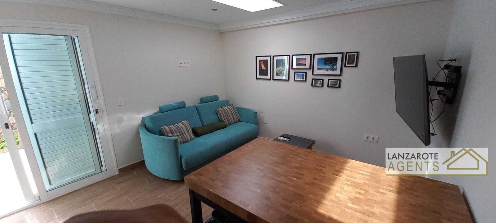 4 soverom Villa til salgs i Playa Blanca med svømmebasseng garasje - € 1 690 000 (Ref: 6618457)
