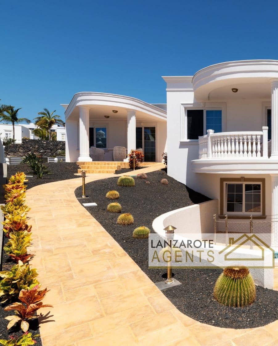 4 soverom Villa til salgs i Puerto Calero med svømmebasseng garasje - € 2 400 000 (Ref: 6651853)