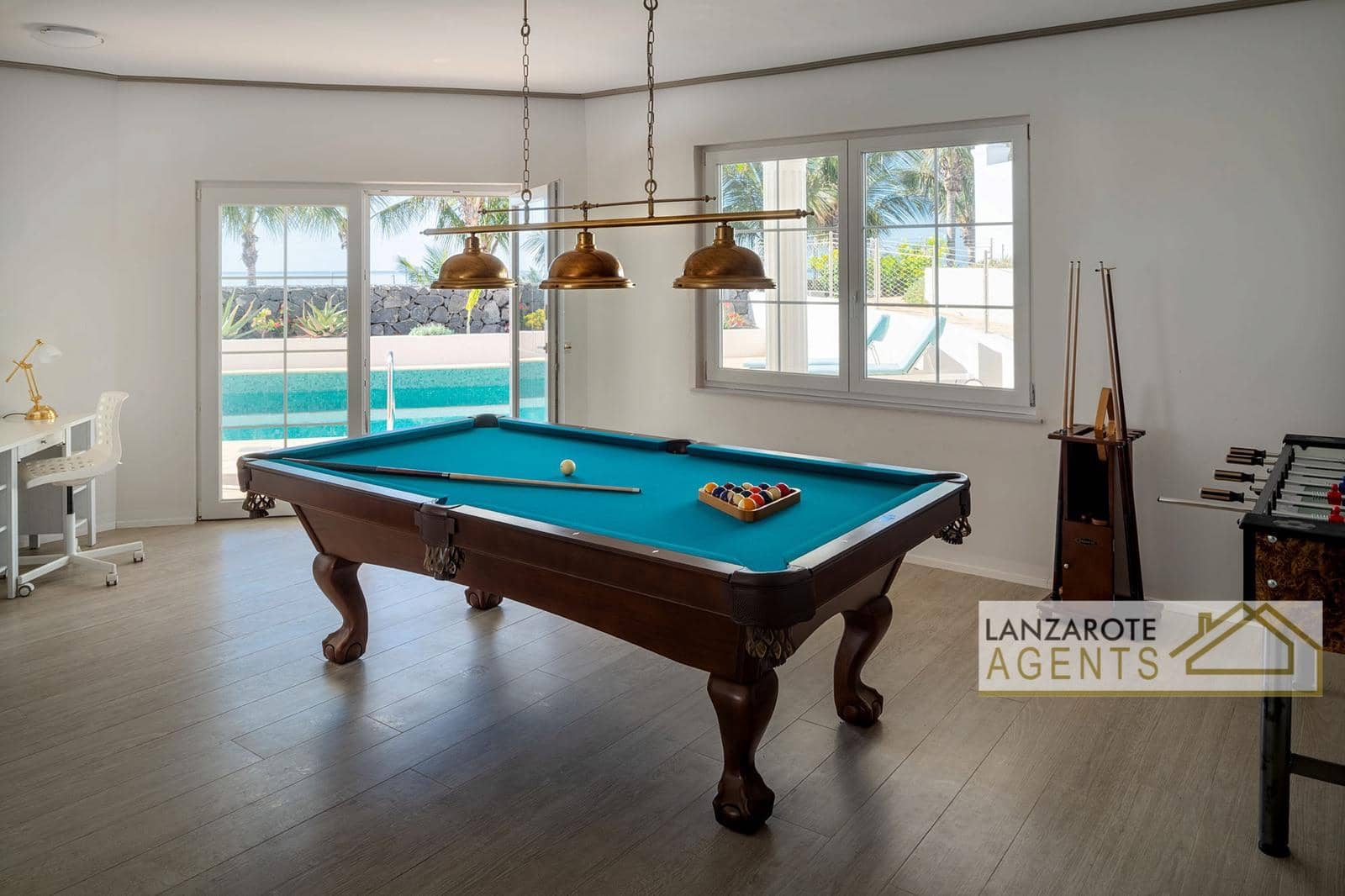 4 soverom Villa til salgs i Puerto Calero med svømmebasseng garasje - € 2 400 000 (Ref: 6651853)