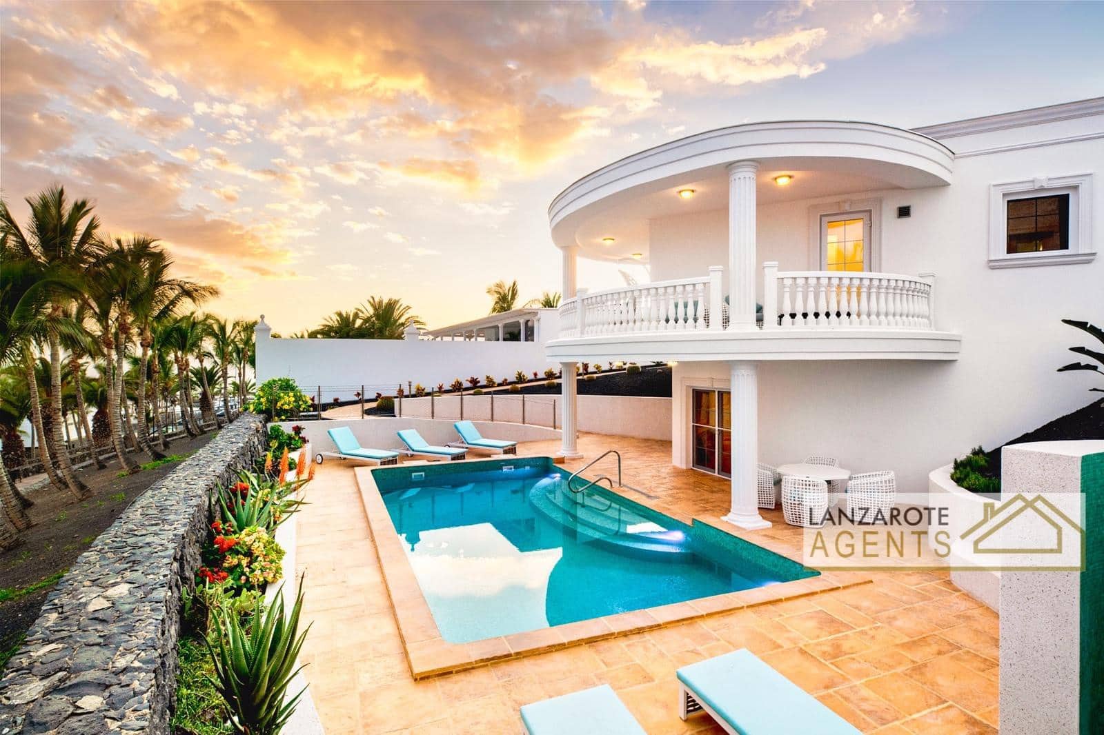 4 soverom Villa til salgs i Puerto Calero med svømmebasseng garasje - € 2 400 000 (Ref: 6651853)
