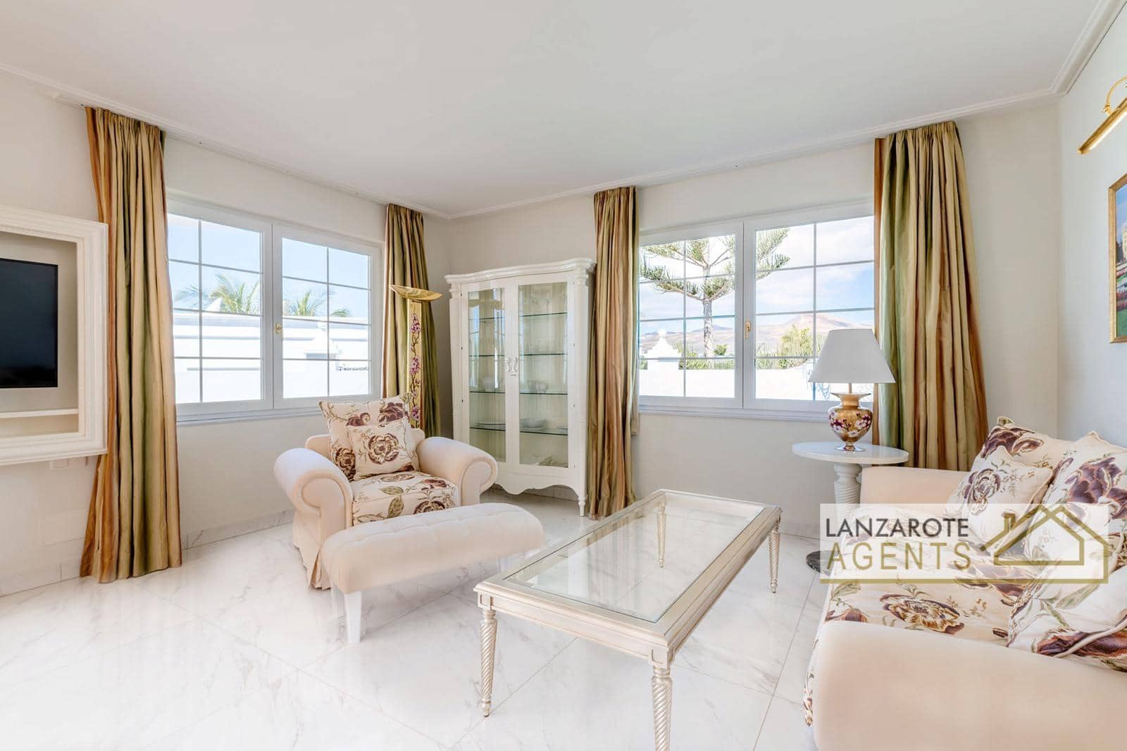 4 soverom Villa til salgs i Puerto Calero med svømmebasseng garasje - € 2 400 000 (Ref: 6651853)