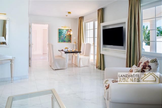 4 makuuhuone Huvila myytävänä paikassa Puerto Calero, Yaiza mukana uima-altaan 
autotalli - 2 400 000 € (Ref: 6651853)
