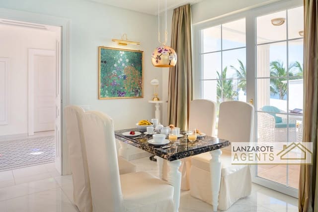 4 makuuhuone Huvila myytävänä paikassa Puerto Calero, Yaiza mukana uima-altaan 
autotalli - 2 400 000 € (Ref: 6651853)