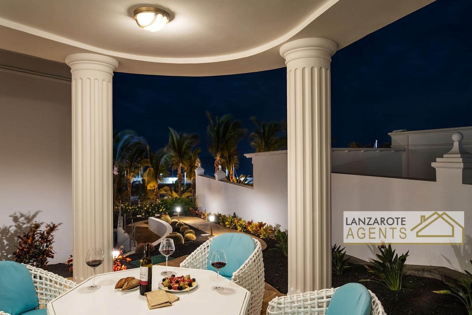 4 soverom Villa til salgs i Puerto Calero med svømmebasseng garasje - € 2 400 000 (Ref: 6651853)