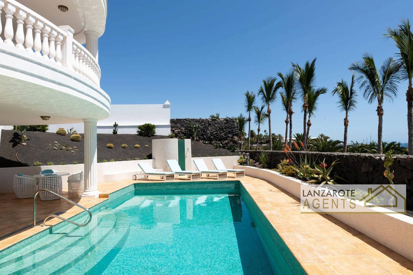 4 soverom Villa til salgs i Puerto Calero med svømmebasseng garasje - € 2 400 000 (Ref: 6651853)