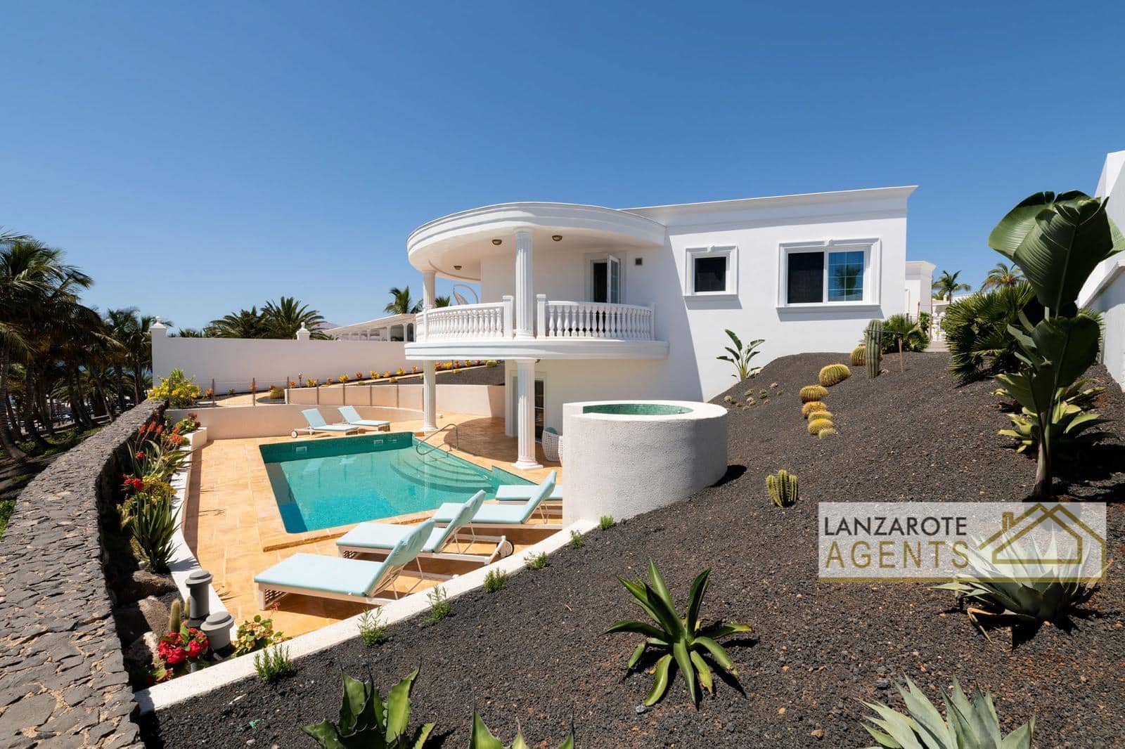 4 soverom Villa til salgs i Puerto Calero med svømmebasseng garasje - € 2 400 000 (Ref: 6651853)