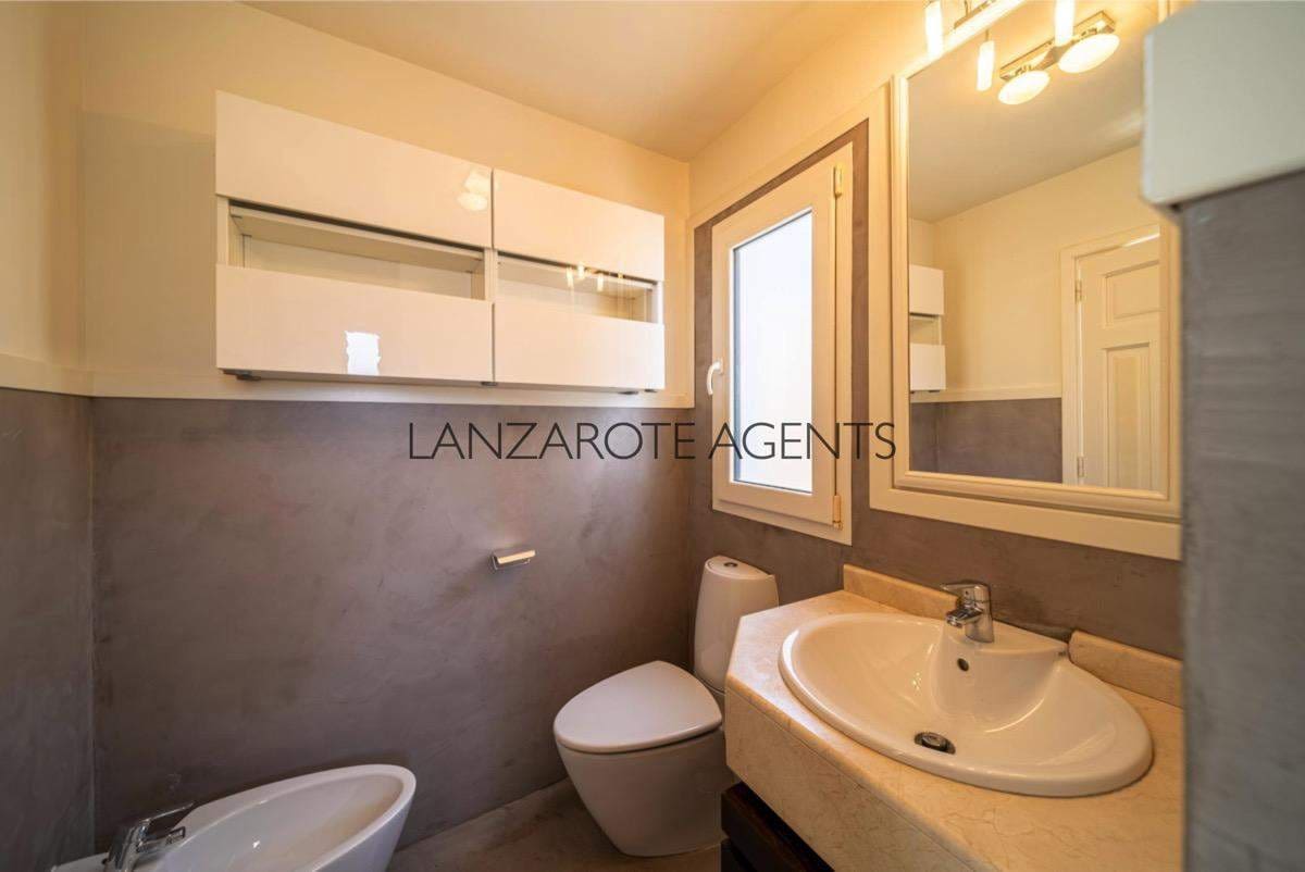 4 Zimmer Villa zu verkaufen in Puerto Calero mit Pool Garage - 1.470.000 € (Ref: 6991649)