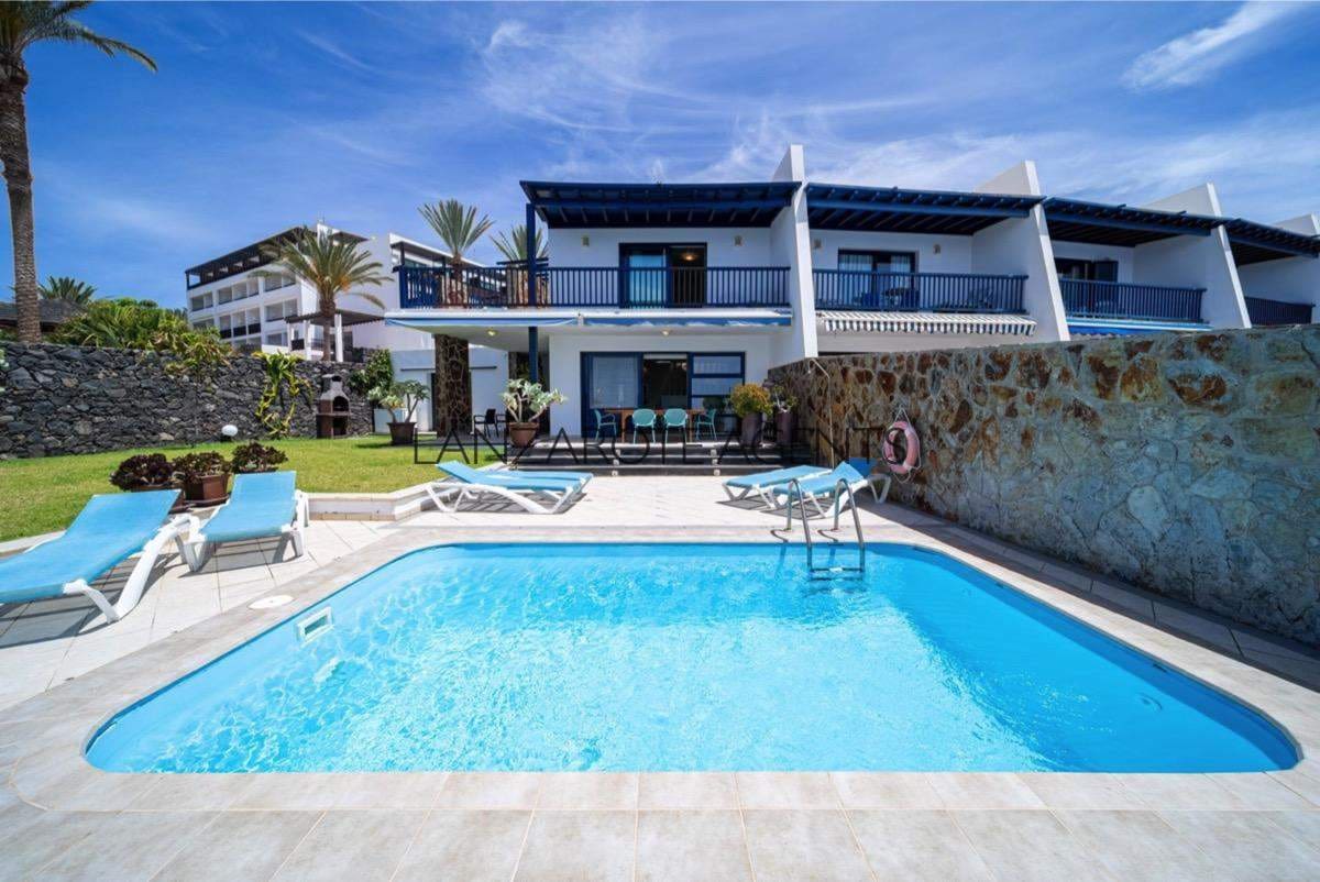 4 Zimmer Villa zu verkaufen in Puerto Calero mit Pool Garage - 1.470.000 € (Ref: 6991649)