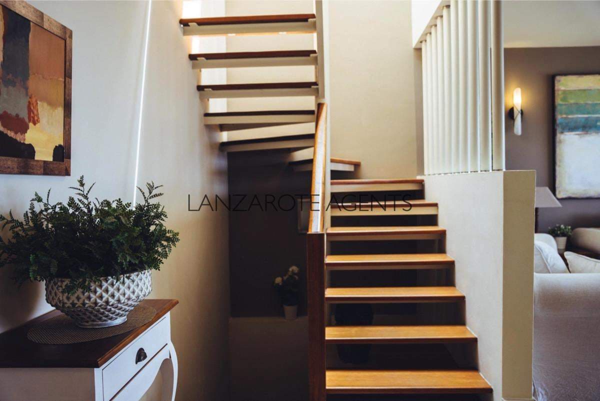 4 Zimmer Villa zu verkaufen in Puerto Calero mit Pool Garage - 1.470.000 € (Ref: 6991649)