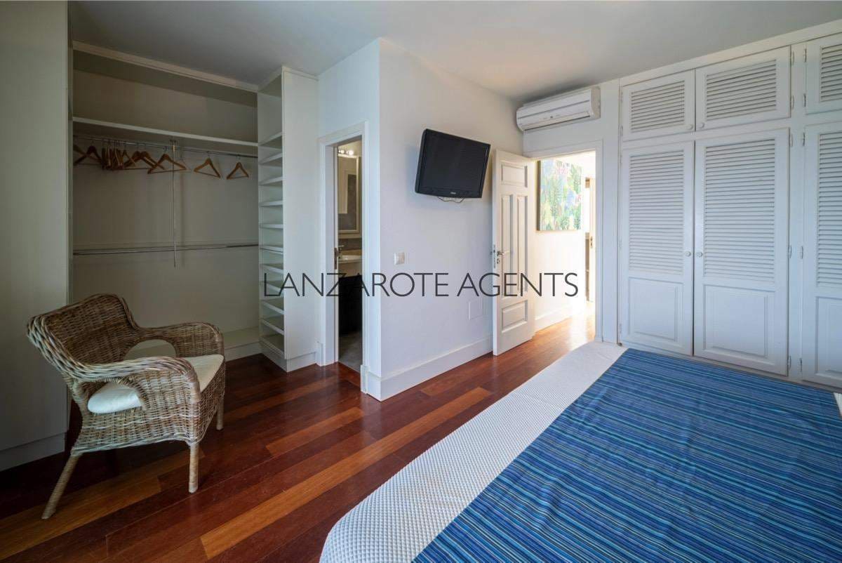 4 Zimmer Villa zu verkaufen in Puerto Calero mit Pool Garage - 1.470.000 € (Ref: 6991649)