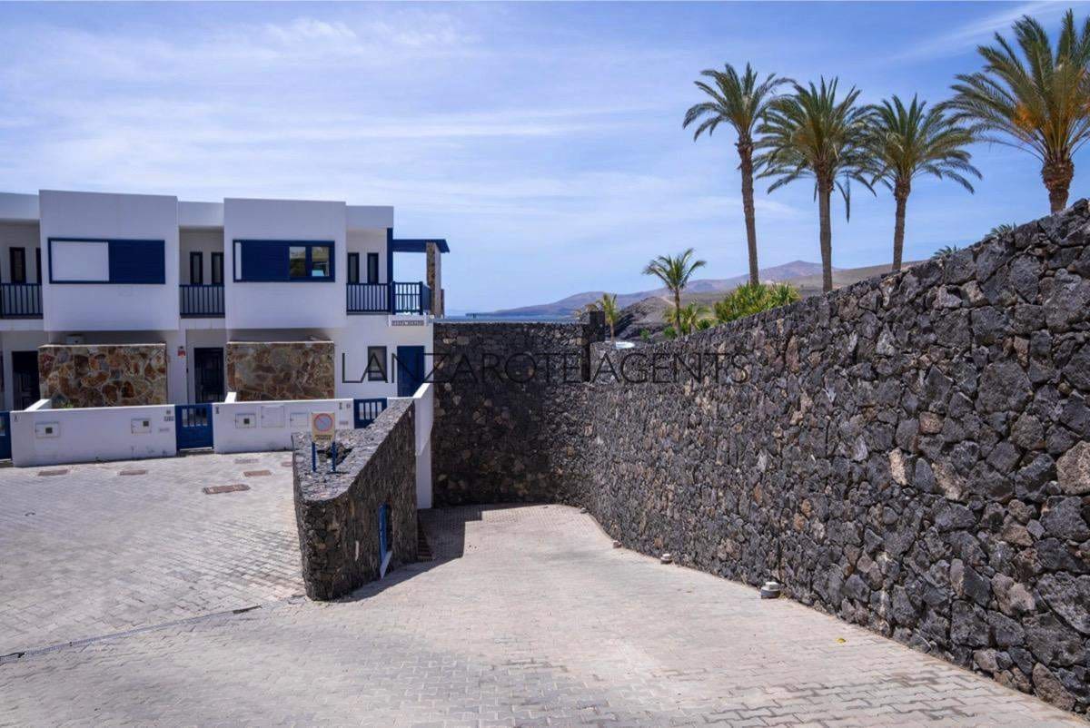 4 slaapkamer Villa te koop in Puerto Calero met zwembad garage - € 1.470.000 (Ref: 6991649)