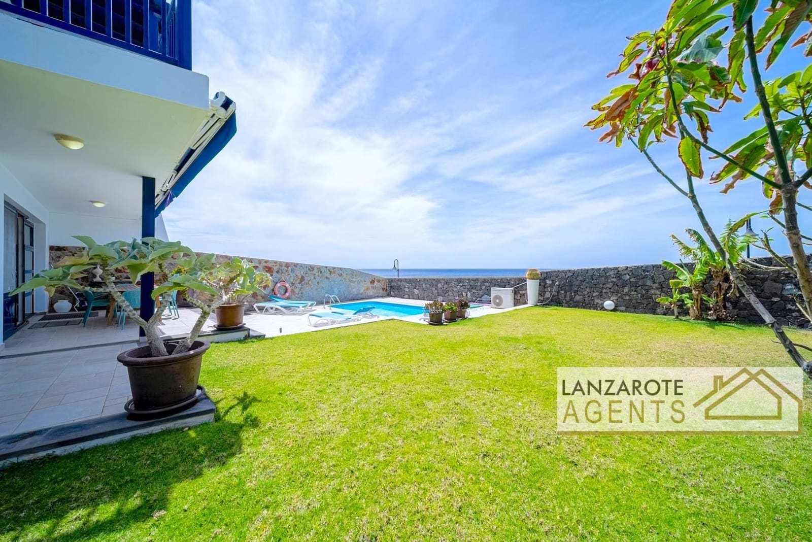 4 sovrum Villa till salu i Puerto Calero med pool garage - 1 470 000 € (Ref: 6991649)
