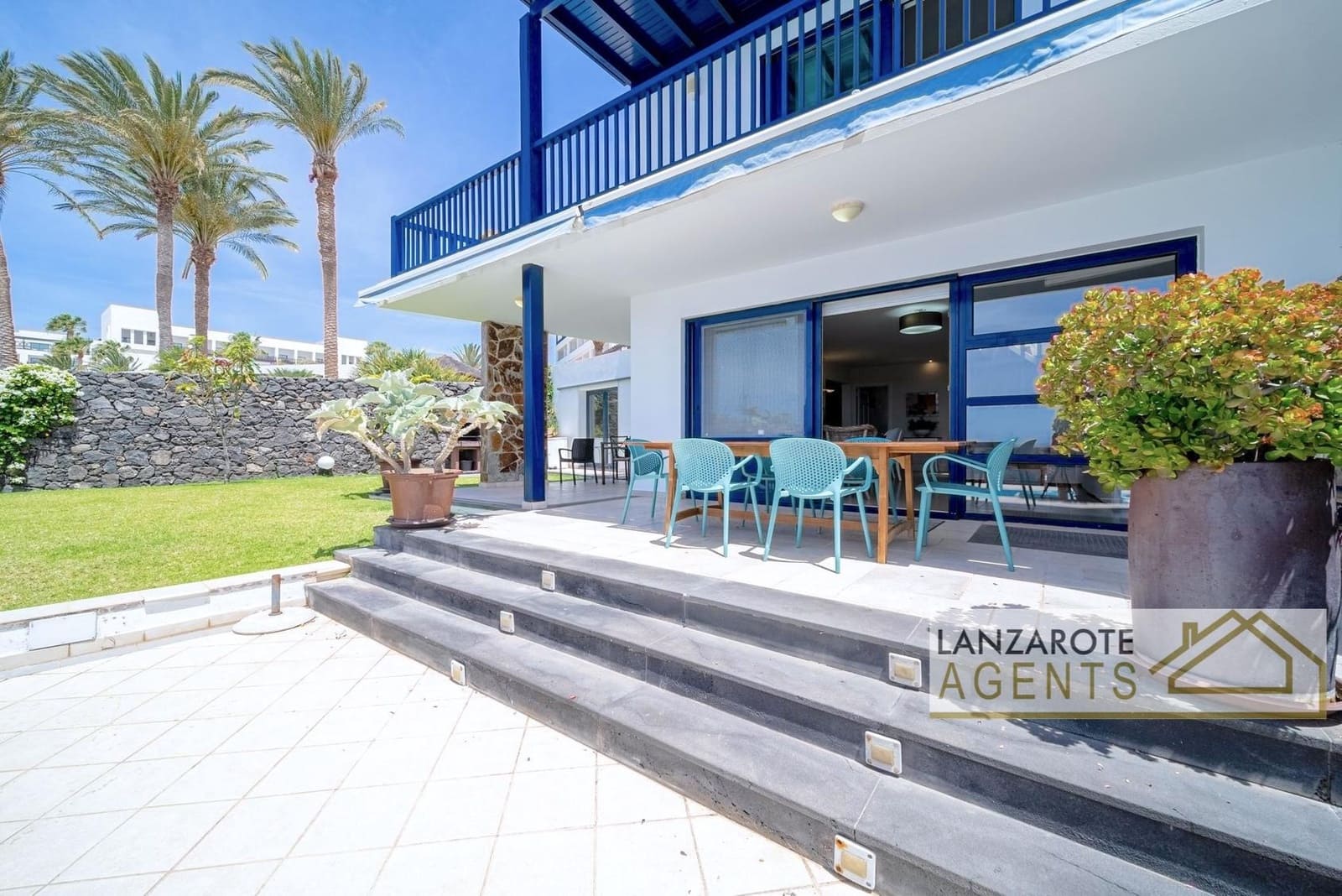 4 sovrum Villa till salu i Puerto Calero med pool garage - 1 470 000 € (Ref: 6991649)