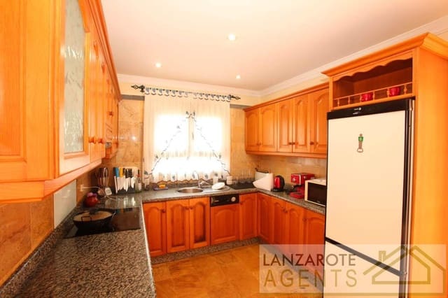 3 makuuhuone Huvila myytävänä paikassa Playa Blanca, Yaiza - 695 000 € (Ref: 7308467)