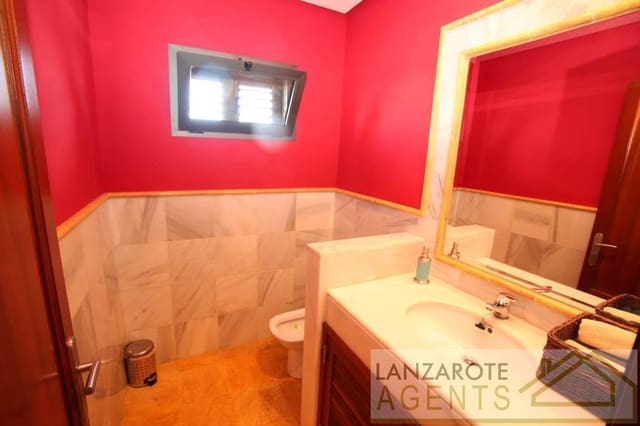 3 makuuhuone Huvila myytävänä paikassa Playa Blanca, Yaiza - 695 000 € (Ref: 7308467)