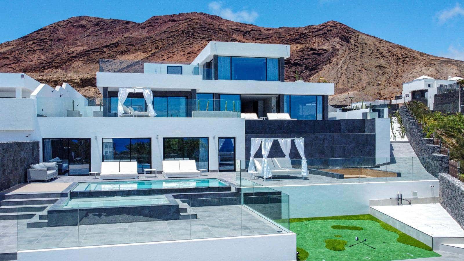 7 soveværelse Villa til salg i Playa Blanca med swimmingpool - € 3.075.000 (Ref: 7694851)