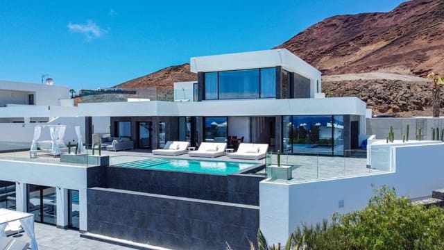 7 sypialnia Willa na sprzedaż w Playa Blanca, Yaiza z basenem - 3 075 000 € (Ref: 7694851)
