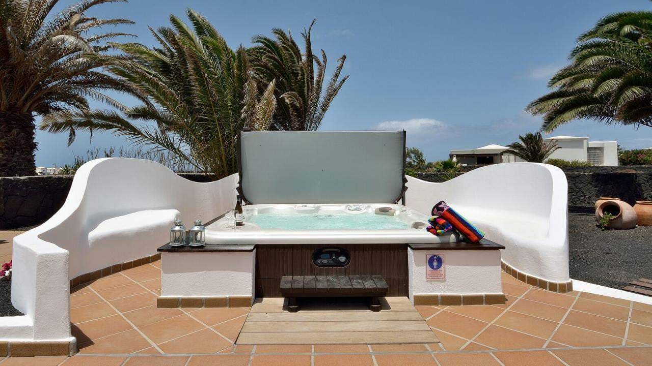 3 soverom Villa til salgs i Playa Blanca med svømmebasseng - € 799 000 (Ref: 7769762)