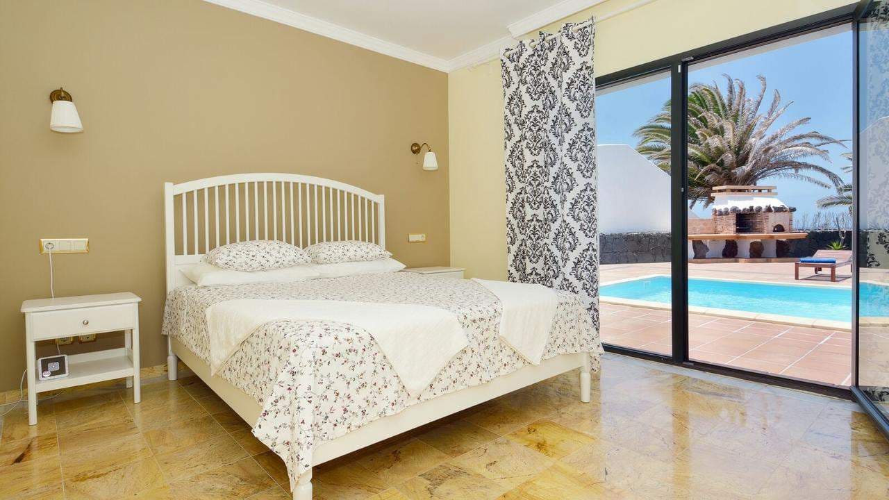 3 soverom Villa til salgs i Playa Blanca med svømmebasseng - € 799 000 (Ref: 7769762)