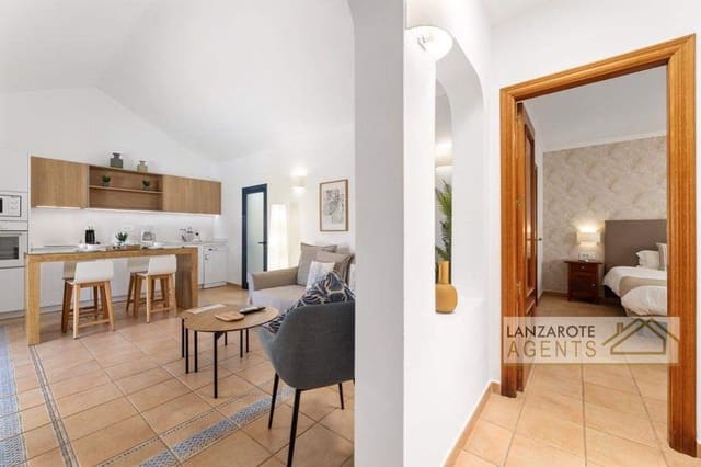 2 soveværelse Villa til salg i Playa Blanca, Yaiza - € 598.500 (Ref: 7769767)