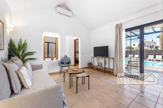 2 soveværelse Villa til salg i Playa Blanca, Yaiza - € 598.500 (Ref: 7769767)