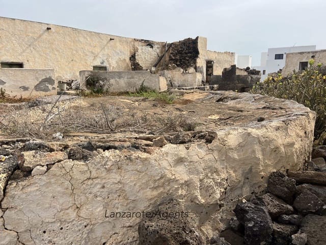 2 soveværelse Villa til salg i Yaiza - € 295.000 (Ref: 7836197)