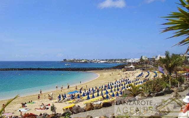 Commerciale in vendita in Playa Blanca, Yaiza - 236.000 € (Rif: 7844422)