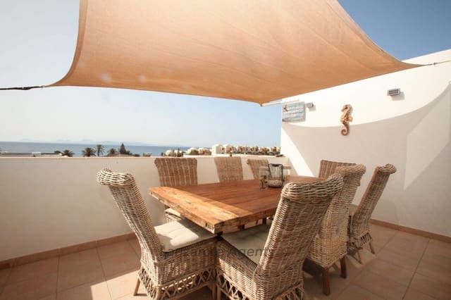 4 soveværelse Villa til salg i Playa Blanca, Yaiza - € 799.000 (Ref: 7867085)