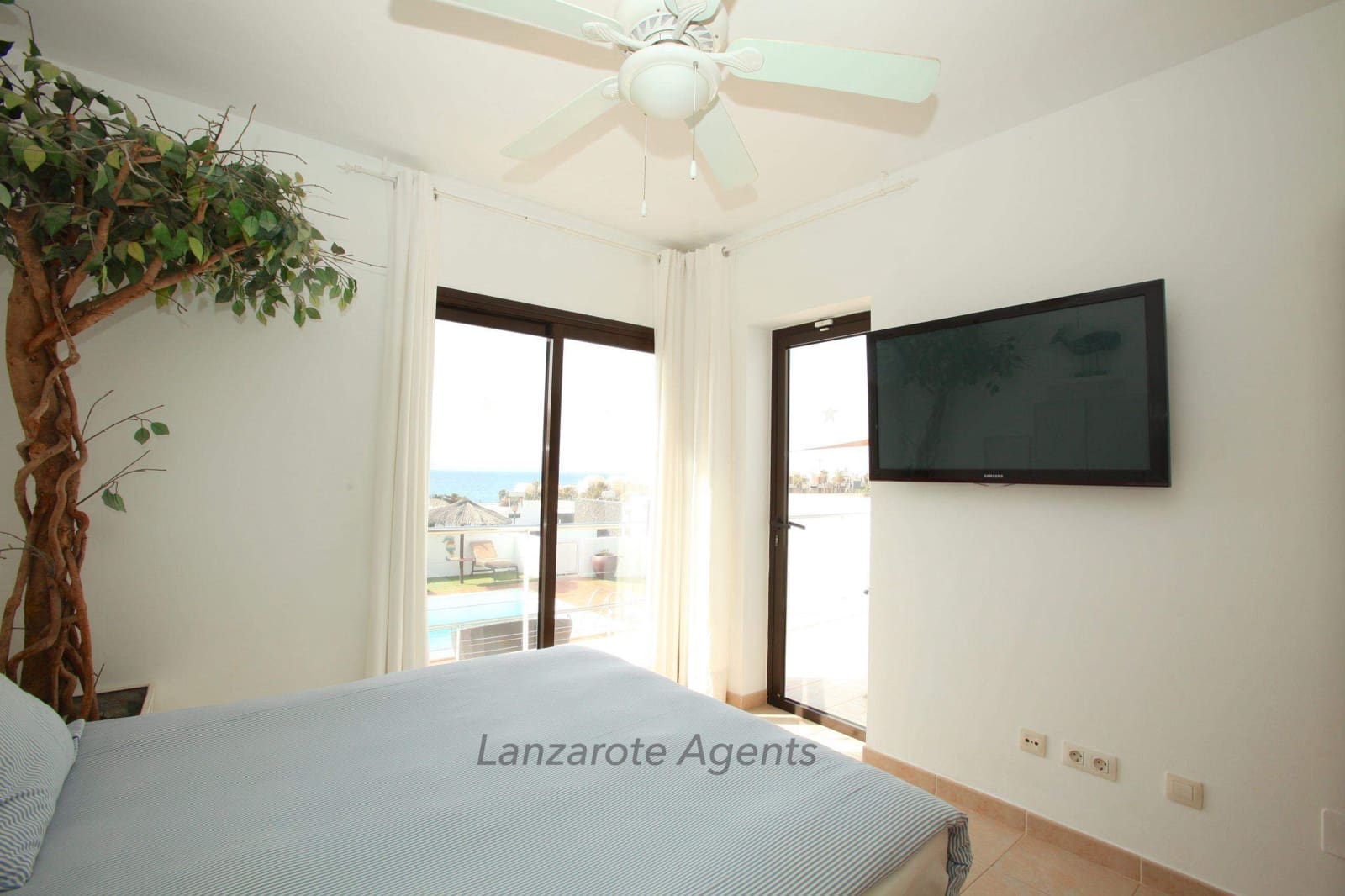 4 Zimmer Villa zu verkaufen in Playa Blanca mit Pool - 799.000 € (Ref: 7867085)