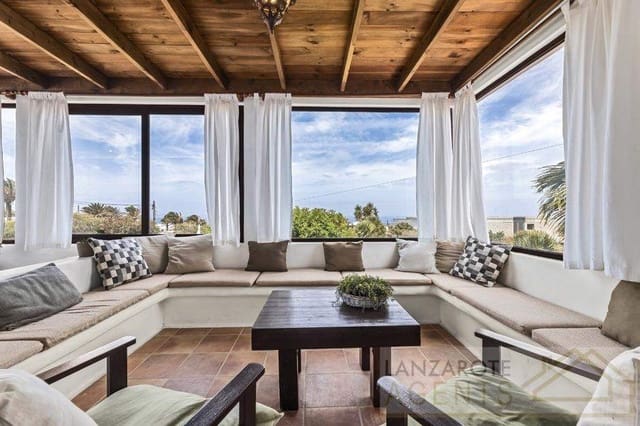 4 soveværelse Villa til salg i Las Brenas, Yaiza - € 795.000 (Ref: 7971253)
