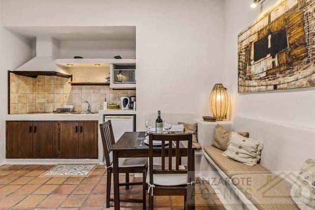 4 soveværelse Villa til salg i Las Brenas, Yaiza - € 795.000 (Ref: 7971253)