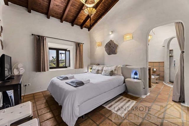 4 soveværelse Villa til salg i Las Brenas, Yaiza - € 795.000 (Ref: 7971253)