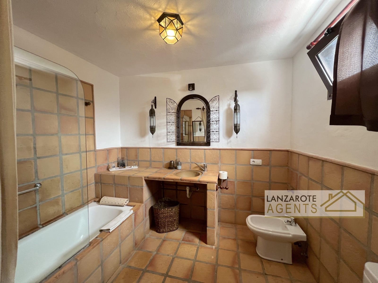 4 soverom Villa til salgs i Las Brenas med svømmebasseng - € 795 000 (Ref: 7971253)