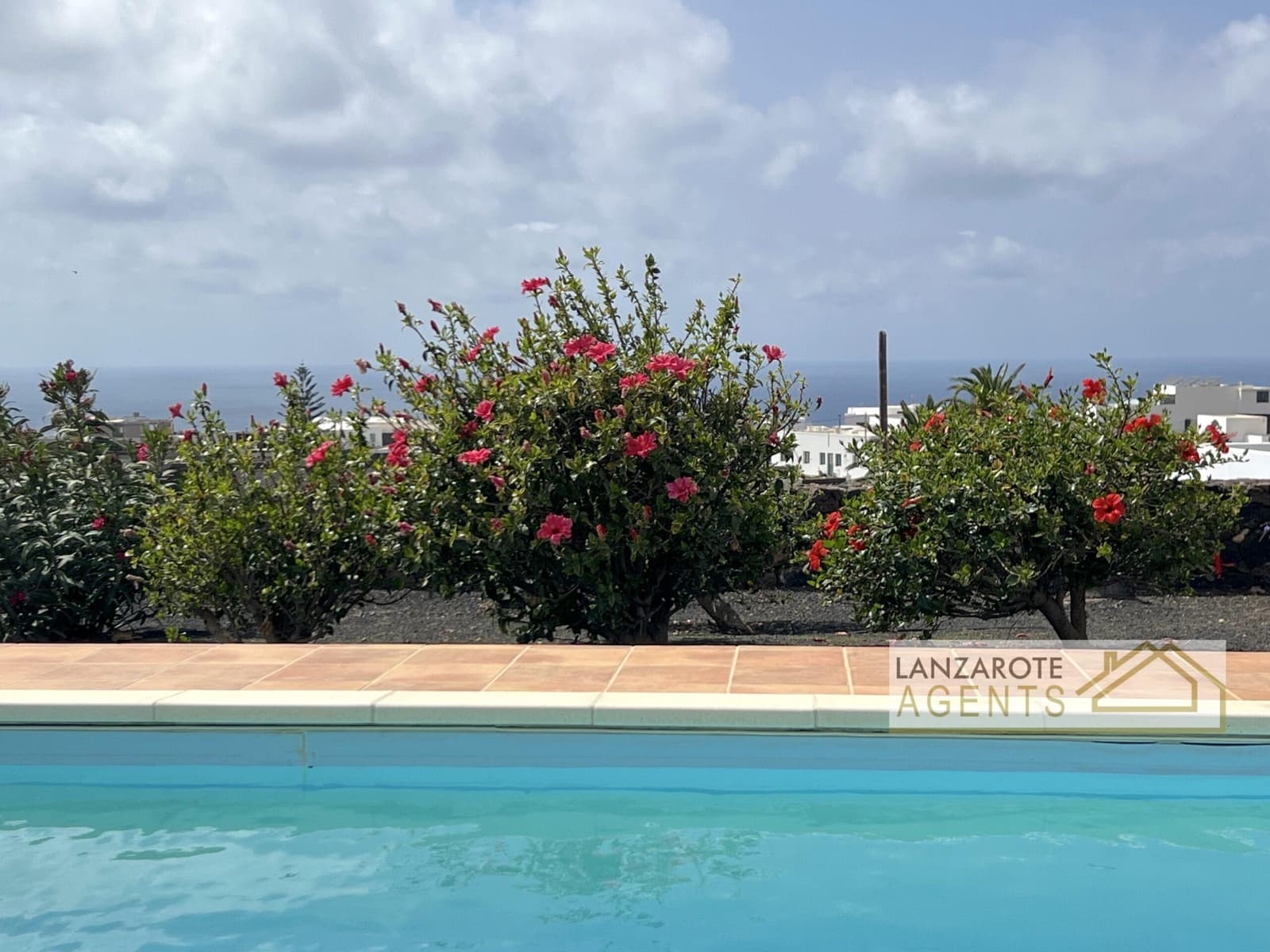 4 soverom Villa til salgs i Las Brenas med svømmebasseng - € 795 000 (Ref: 7971253)