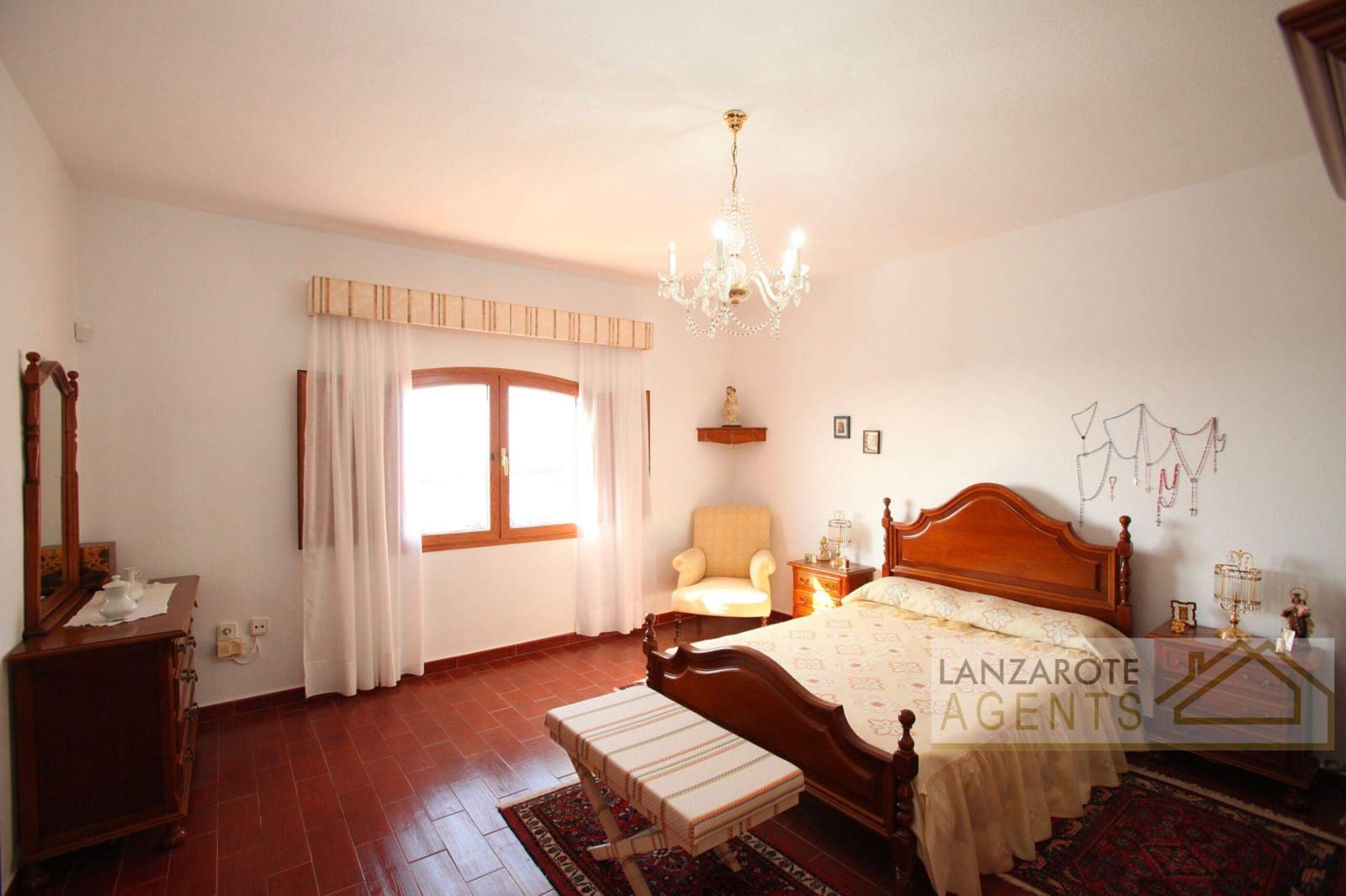 4 soveværelse Villa til salg i Macher med garage - € 850.000 (Ref: 8089962)