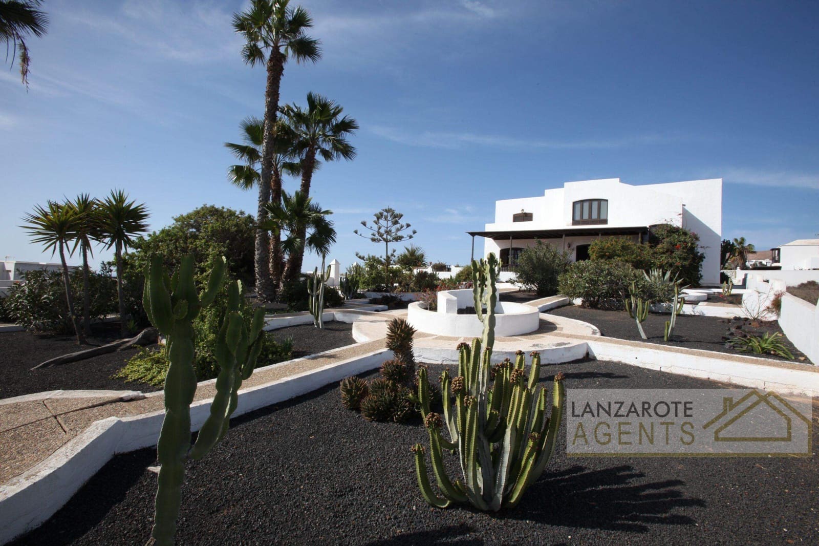 4 soveværelse Villa til salg i Macher med garage - € 850.000 (Ref: 8089962)