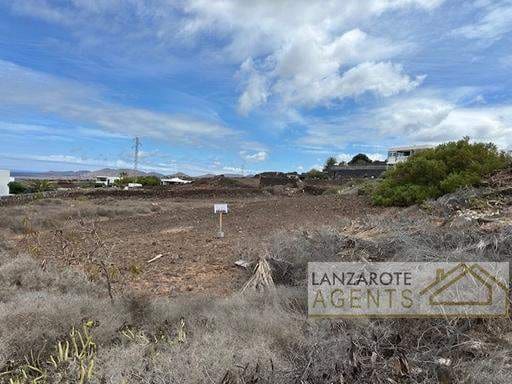 Grunde uden byggetilladelser til salg i Las Brenas - € 145.000 (Ref: 8387605)