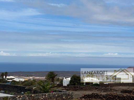 Grunde uden byggetilladelser til salg i Las Brenas - € 145.000 (Ref: 8387605)