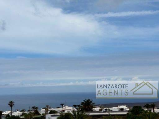 Rakentamaton maa myytävänä paikassa Las Brenas, Yaiza - 145 000 € (Ref: 8387605)