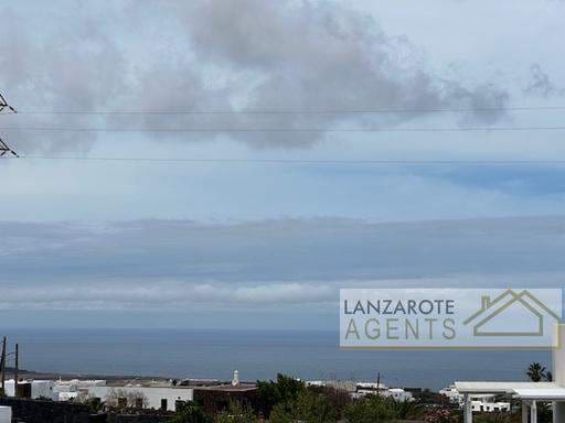 Landgrundstück zu verkaufen in Las Brenas, Yaiza - 145.000 € (Ref: 8387605)