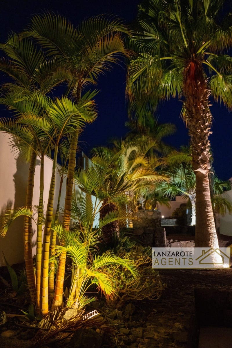 4 soveværelse Villa til salg i Puerto Calero med garage - € 1.800.000 (Ref: 8404304)