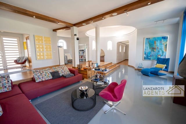 4 soveværelse Villa til salg i Puerto Calero, Yaiza med garage - € 1.800.000 (Ref: 8404304)