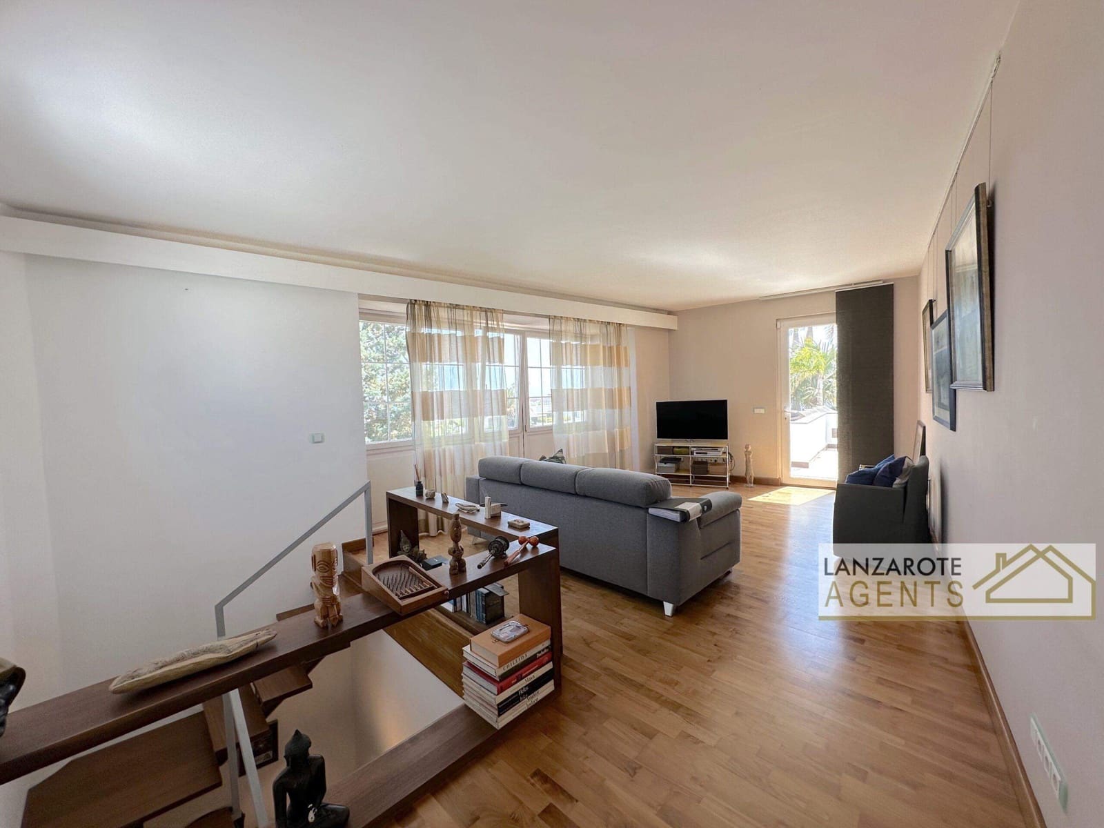 4 soveværelse Villa til salg i Puerto Calero med garage - € 1.800.000 (Ref: 8404304)