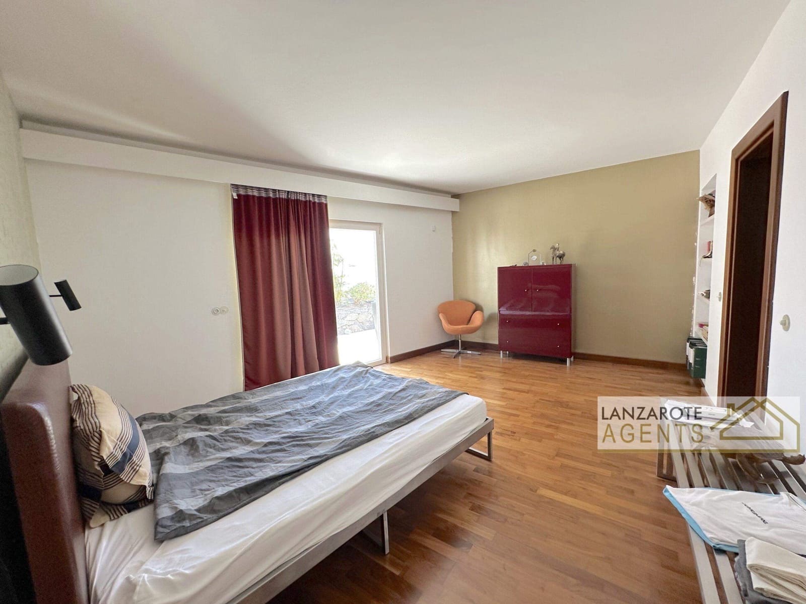 4 soveværelse Villa til salg i Puerto Calero med garage - € 1.800.000 (Ref: 8404304)