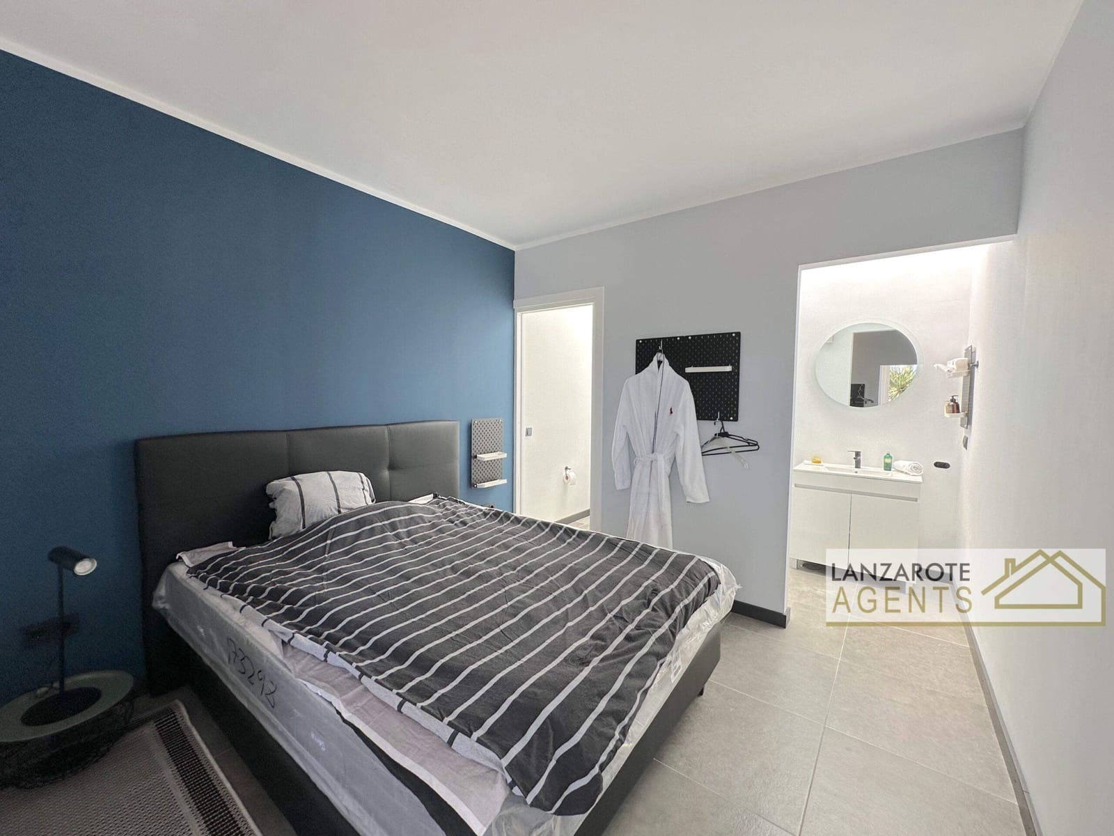 4 soveværelse Villa til salg i Puerto Calero med garage - € 1.800.000 (Ref: 8404304)