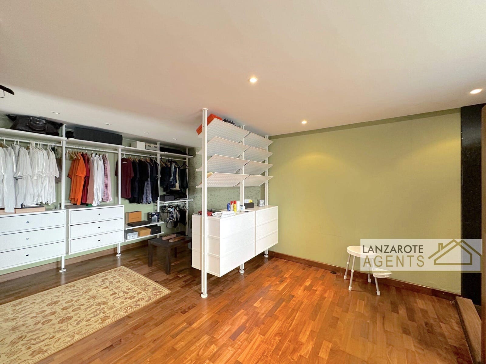 4 bedroom Villa for sale in Puerto Calero with garage - € 1,800,000 (Ref: 8404304)