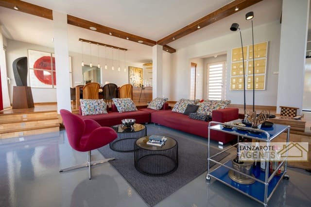 4 Zimmer Villa zu verkaufen in Puerto Calero, Yaiza mit Garage - 1.800.000 € (Ref: 8404304)