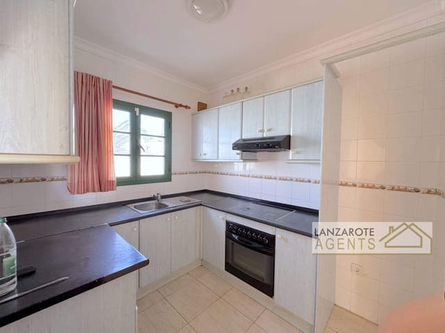 2 soverom Bungalow til salgs i Playa Blanca, Yaiza med svømmebasseng - € 280 000 (Ref: 8482534)