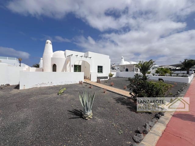 2 quarto Bungalow para venda em Playa Blanca, Yaiza com piscina - 280 000 € (Ref: 8482534)